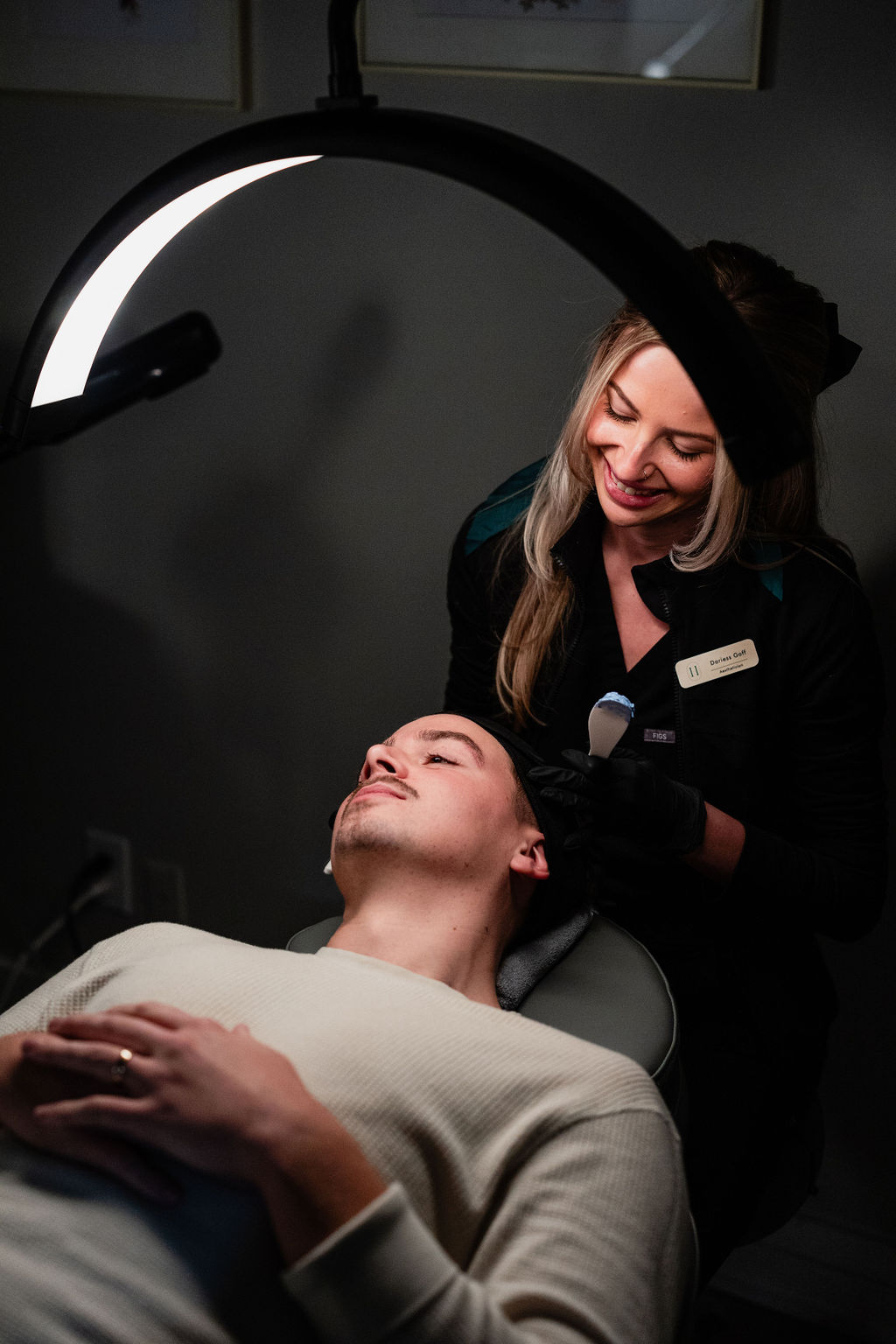 Men’s Skincare at Hūe Aesthetics Gentleman’s Facial focused on clean, refreshed, and hydrated-looking skin.